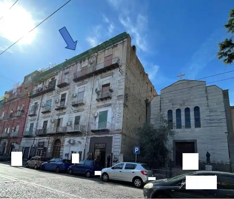Appartamento in vendita a Napoli