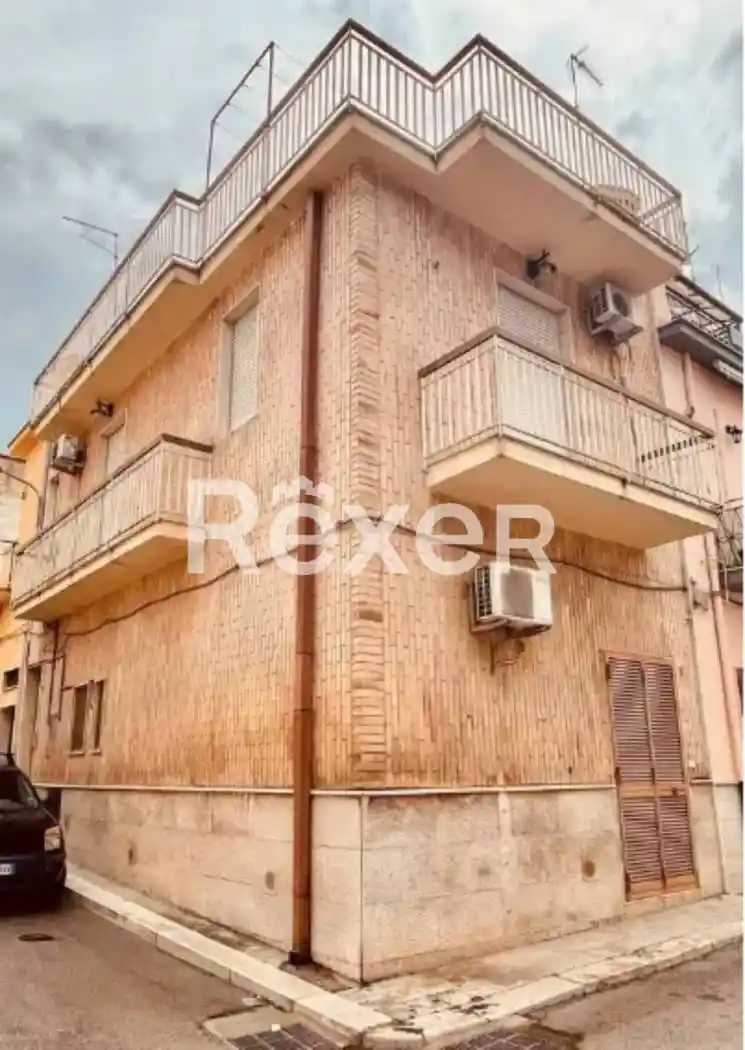 Casa indipendente in vendita a Canosa di Puglia