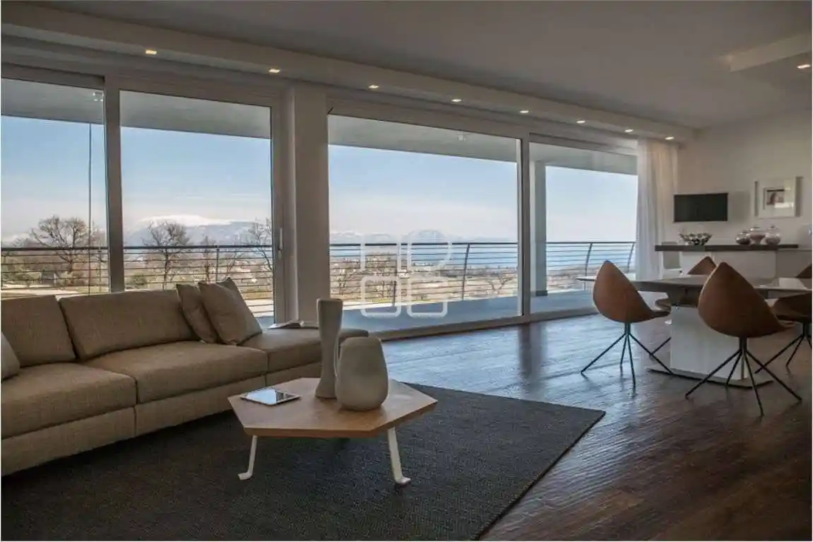 Appartamento in vendita a Padenghe sul Garda