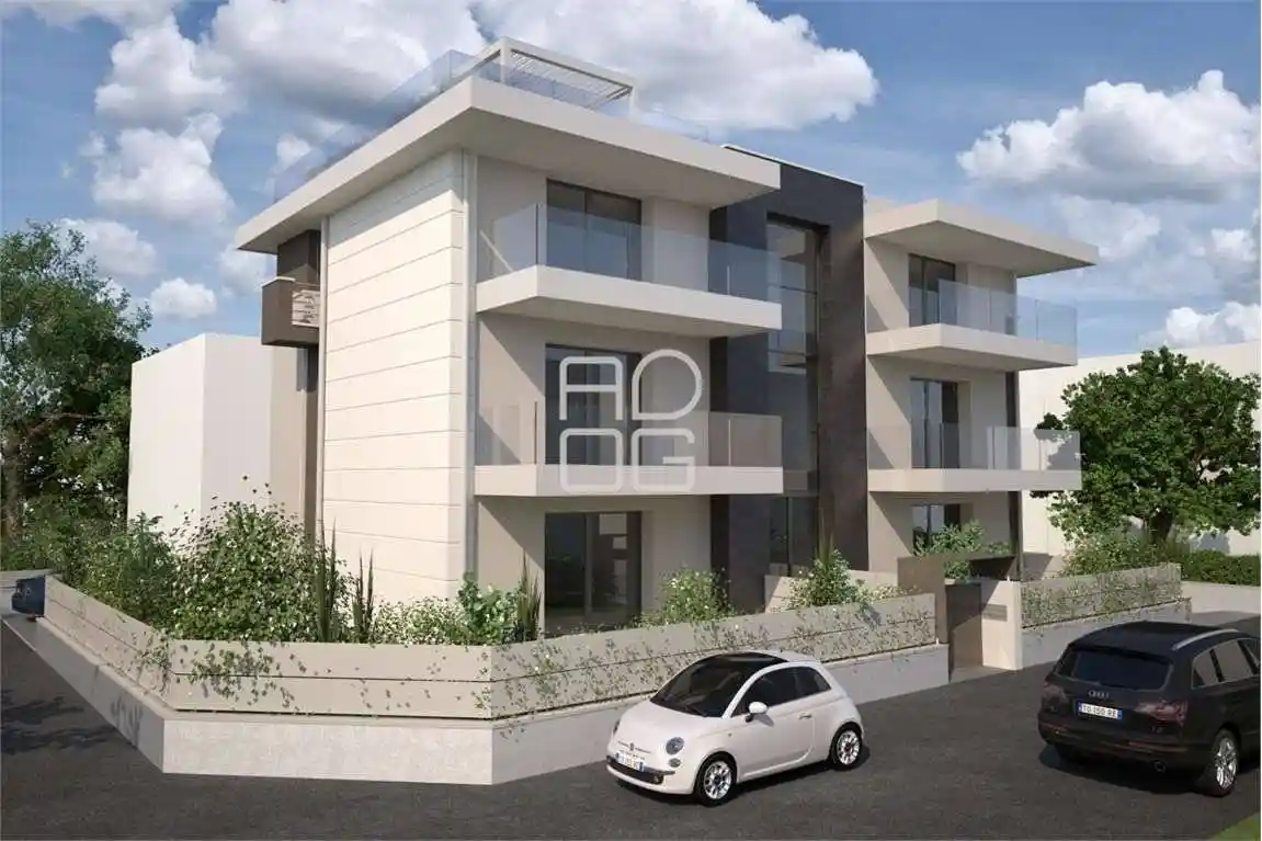 Palazzo - Edificio in vendita a Desenzano del Garda