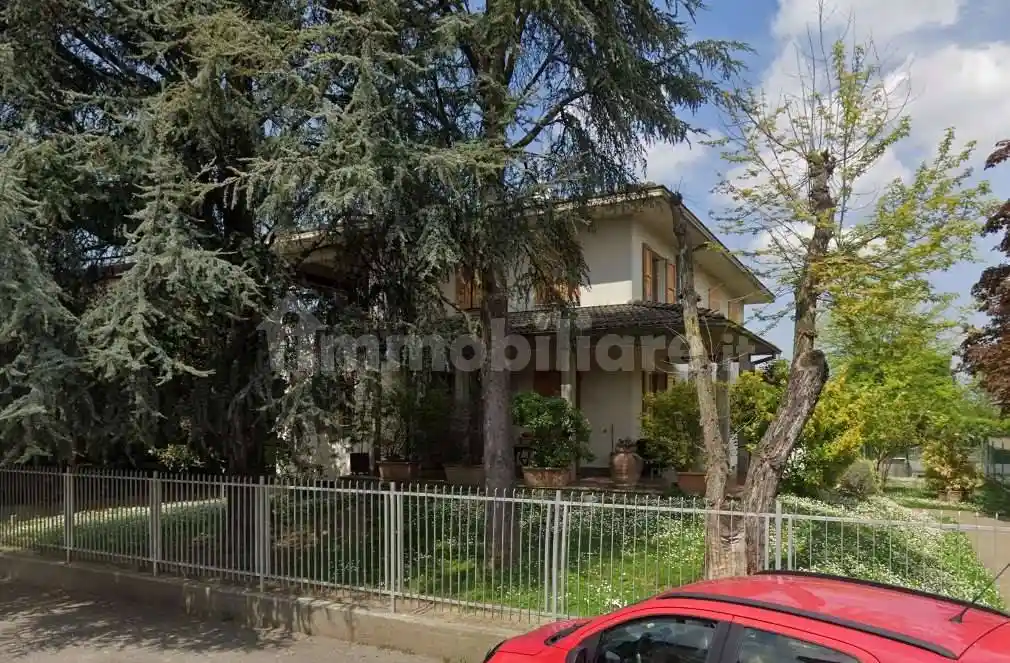 Casa indipendente in vendita a Collecchio