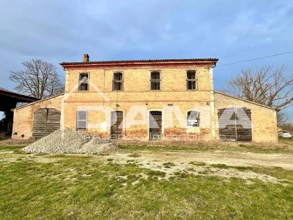 Casa indipendente in vendita a Forlì