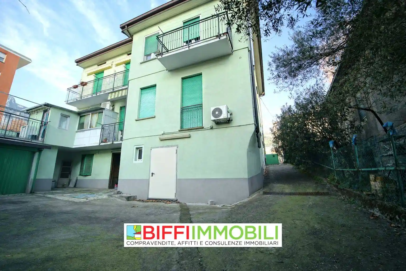 Palazzo - Edificio in vendita a Lecco