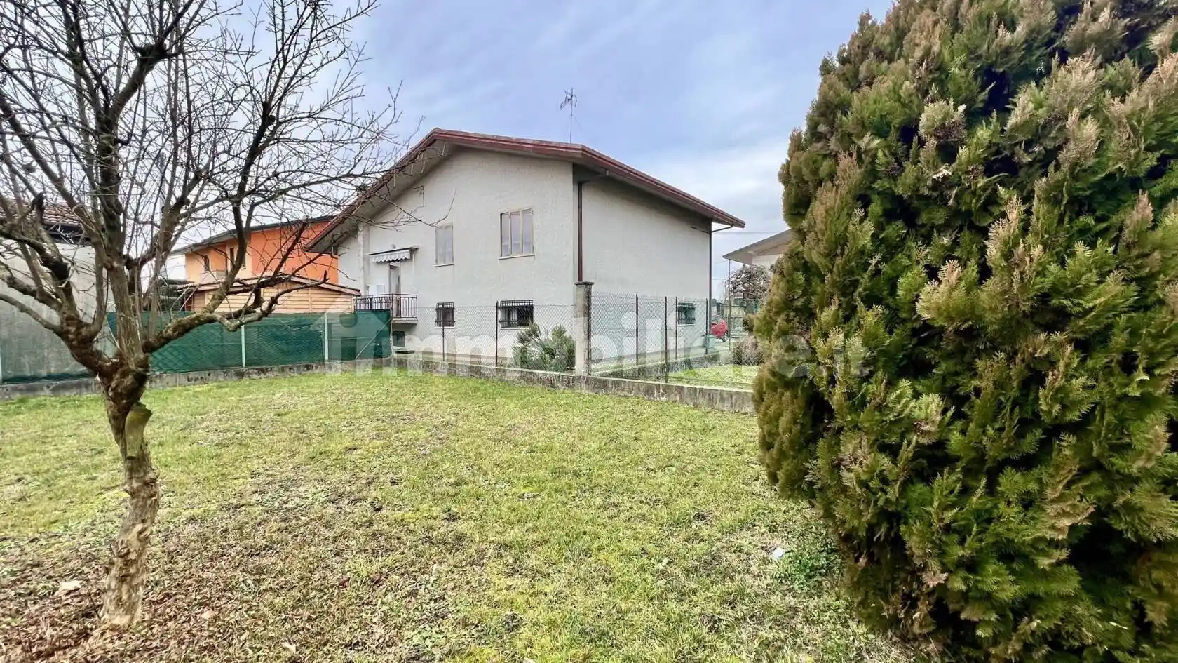 Palazzo - Edificio in vendita a Santa Maria di Sala