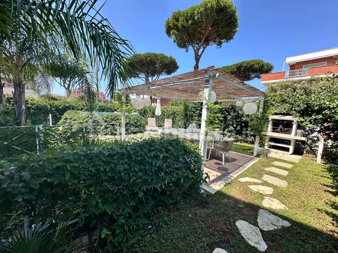 Villa in affitto a Anzio