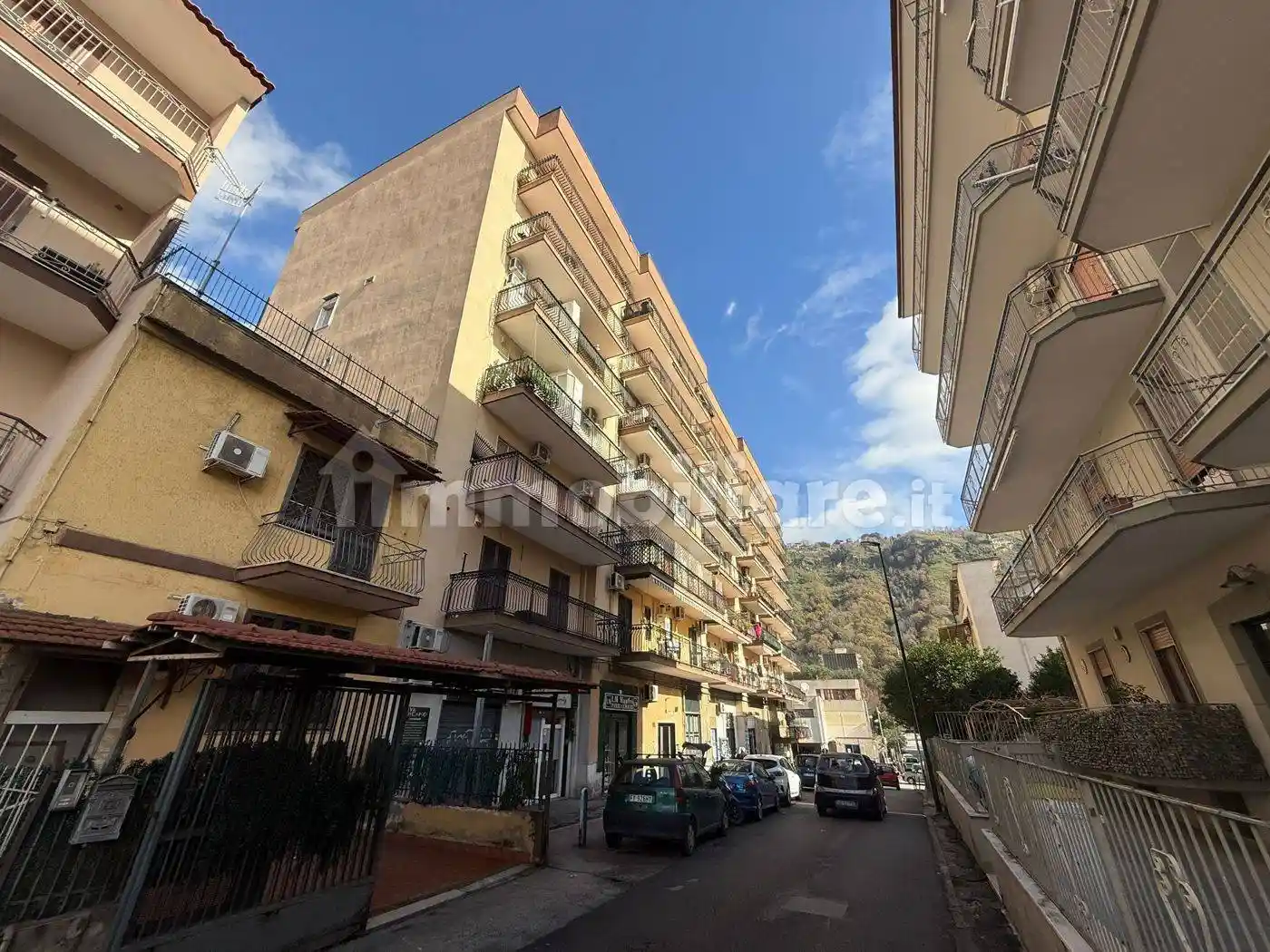 Appartamento in vendita a Napoli