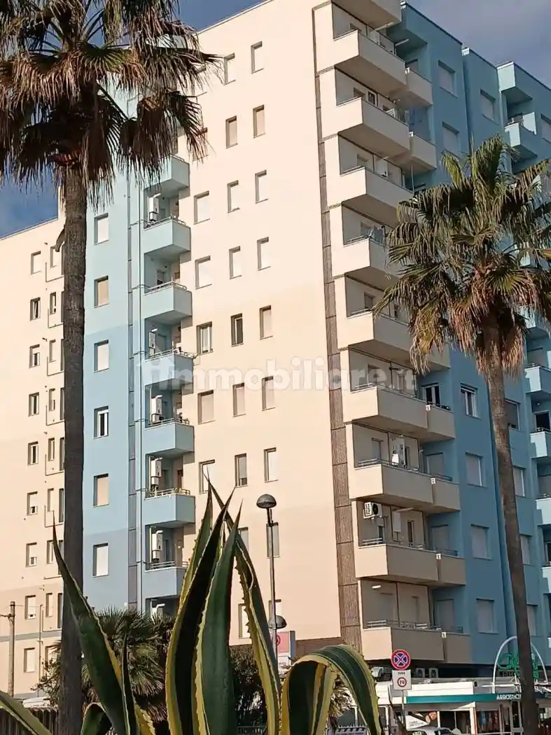 Palazzo - Edificio in vendita a Montesilvano