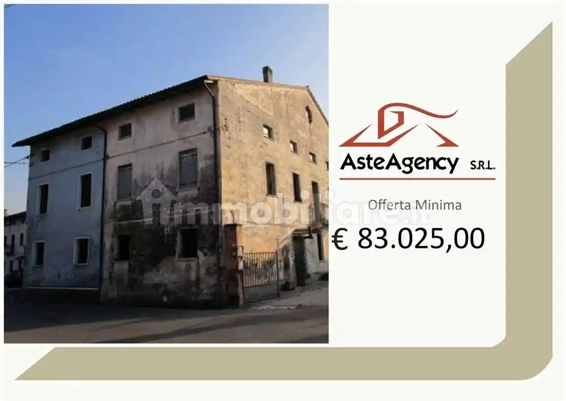 Casa indipendente in vendita a Colceresa