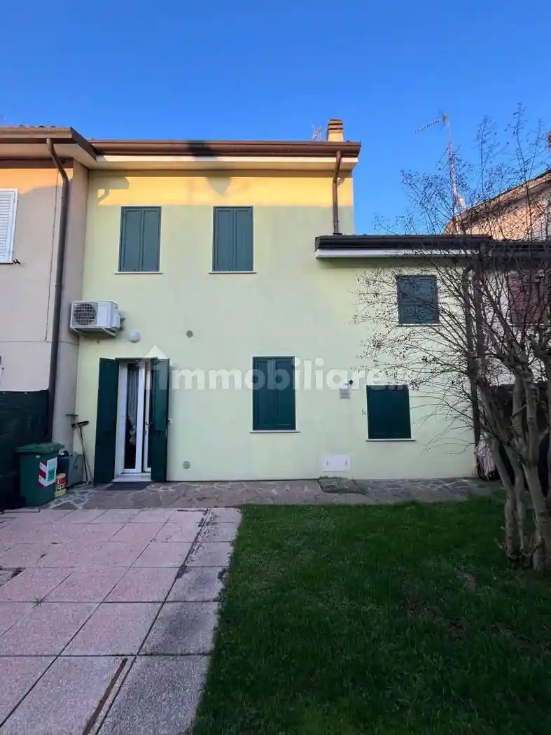 Villa in vendita a Sermide e Felonica