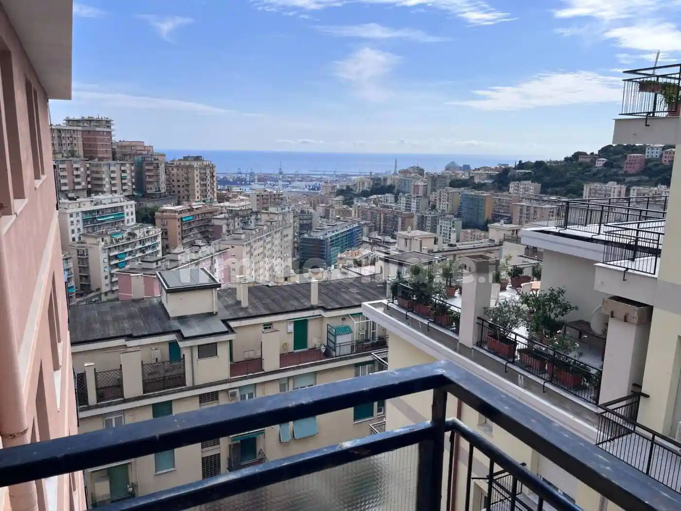 Appartamento in vendita a Genova