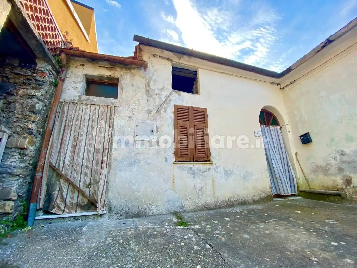 Casa indipendente in vendita a Podenzana