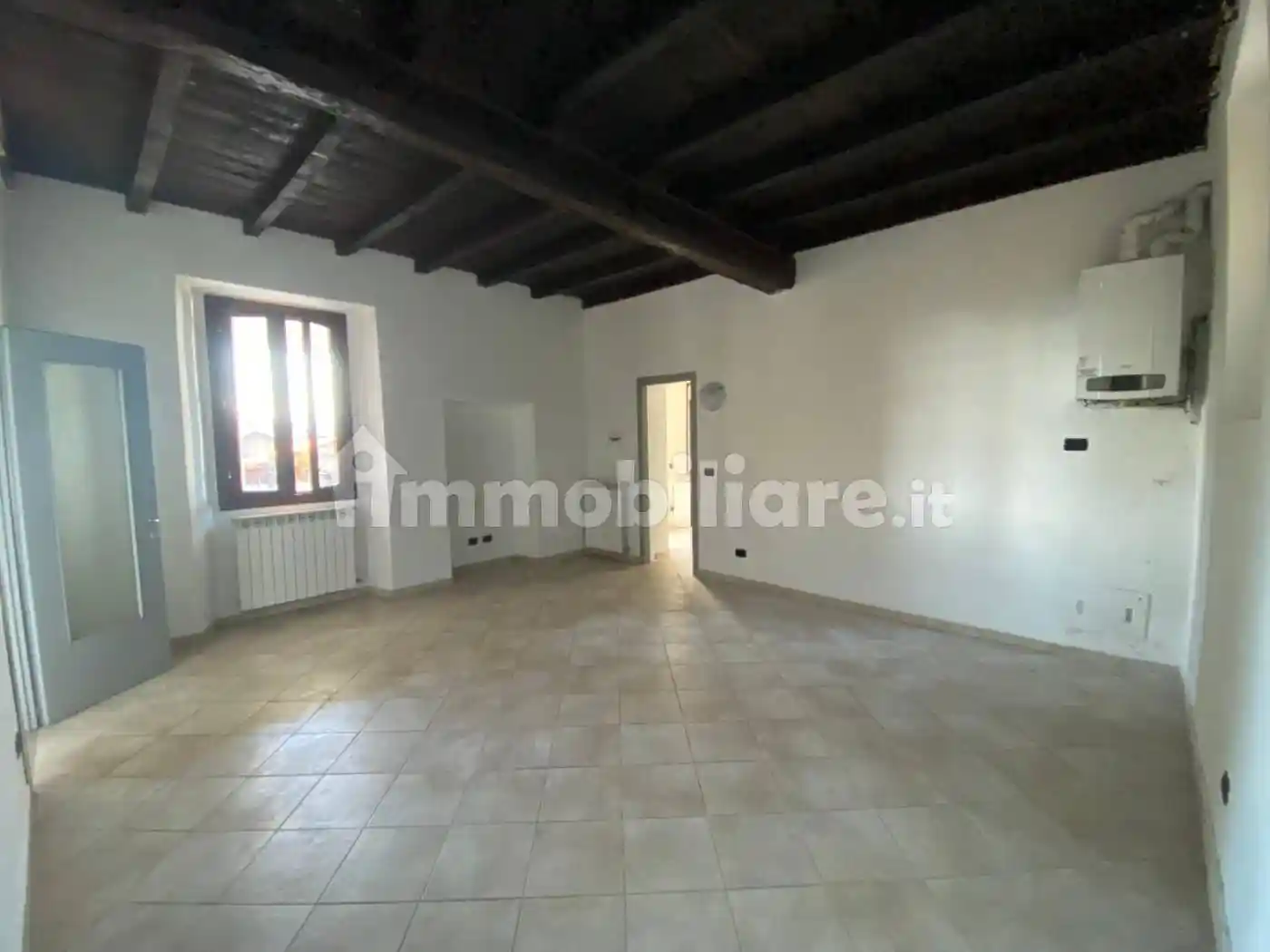 Appartamento in affitto a Gavirate