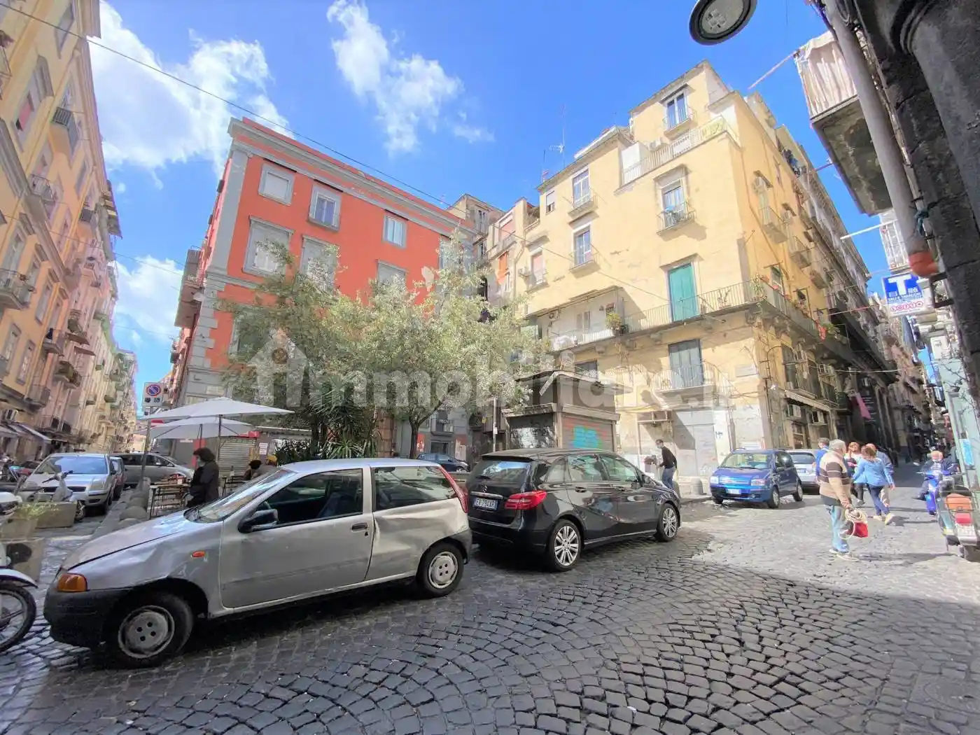 Appartamento in vendita a Napoli