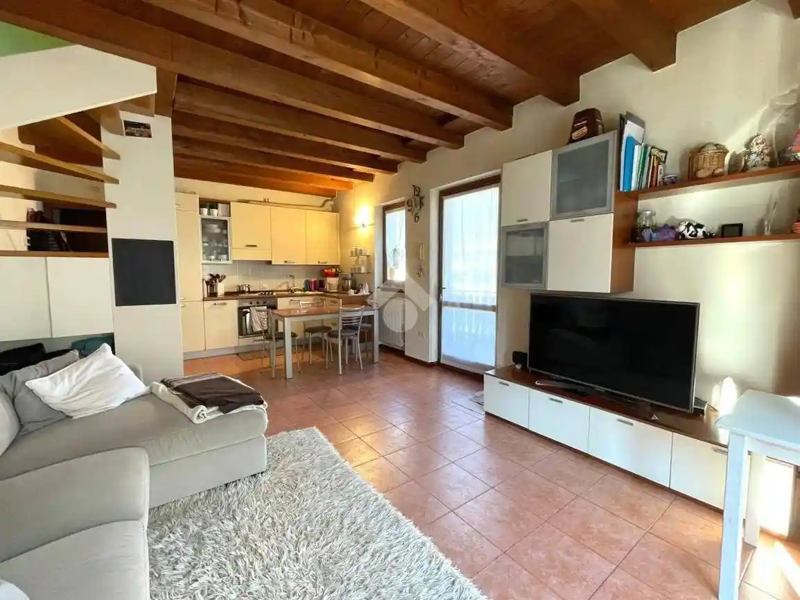 Appartamento in vendita a Villa d'Ogna