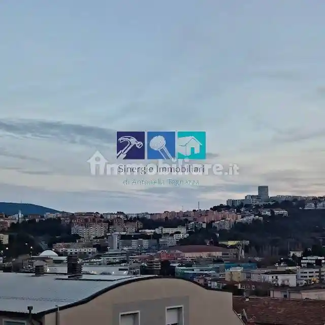 Appartamento in affitto a Ancona