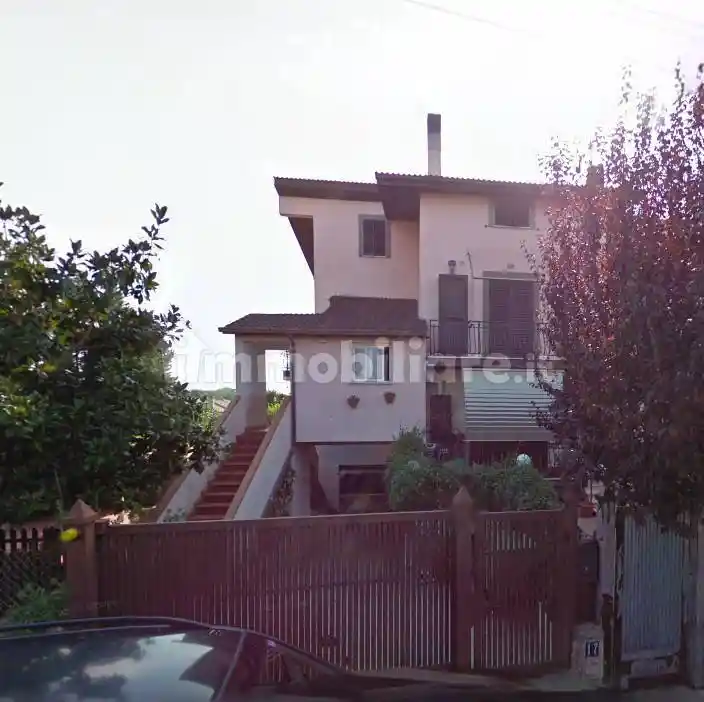 Appartamento in vendita a Ardea