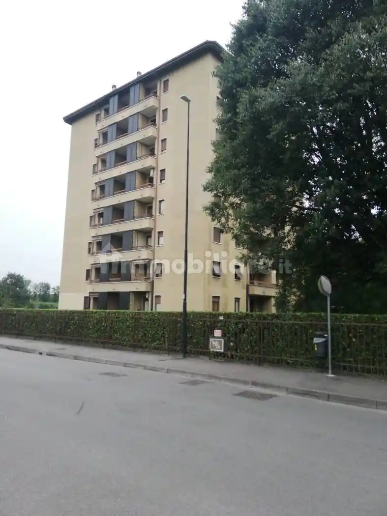 Appartamento in vendita a Monza