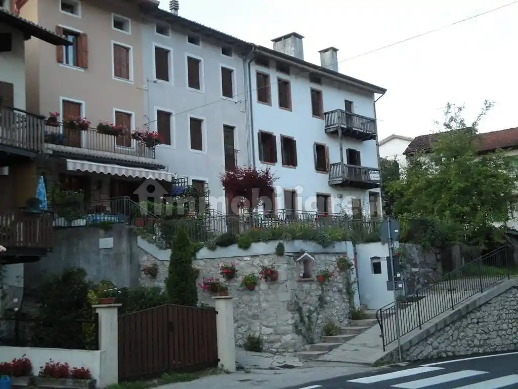 Appartamento in vendita a Barcis