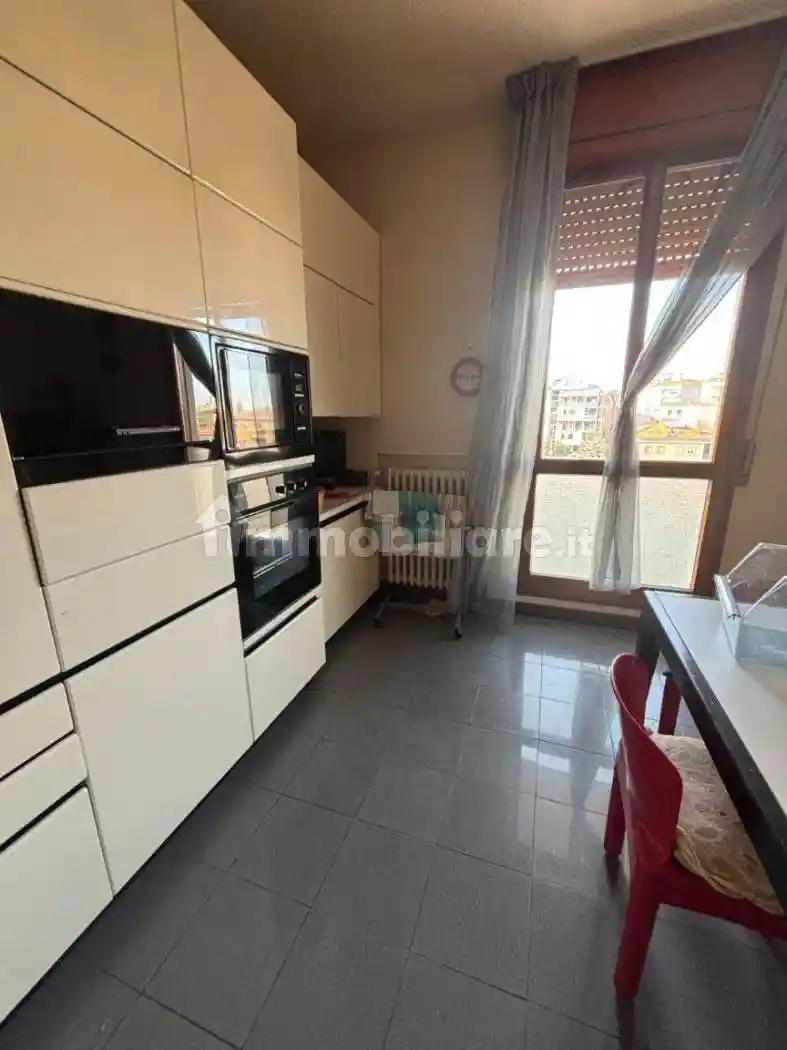 Appartamento in vendita a Modena