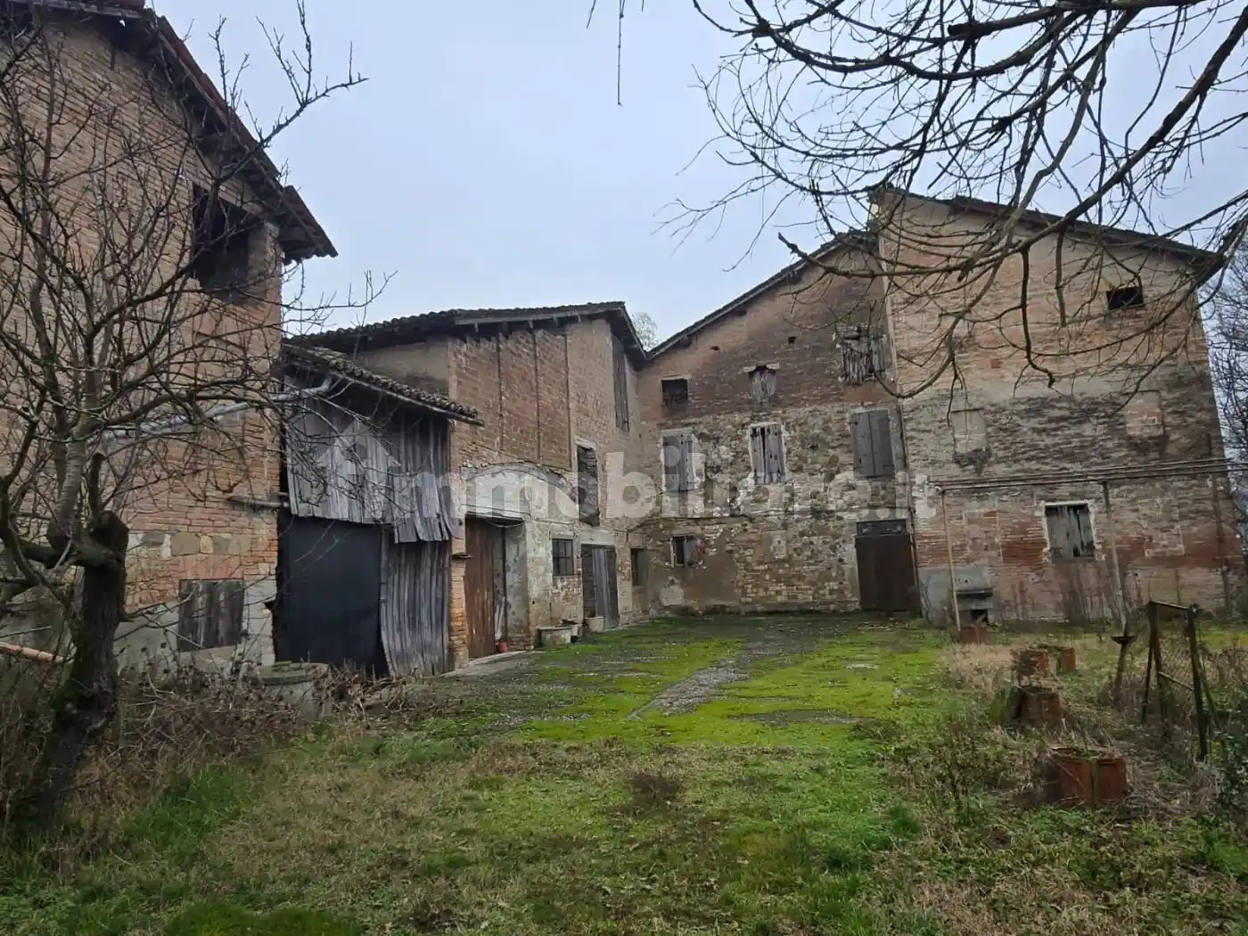 Rustico - Casale in vendita a Casalgrande