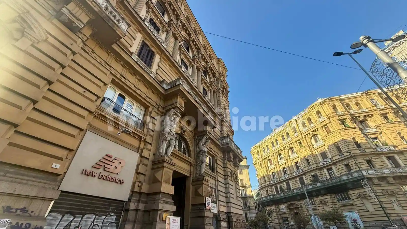 Appartamento in vendita a Napoli