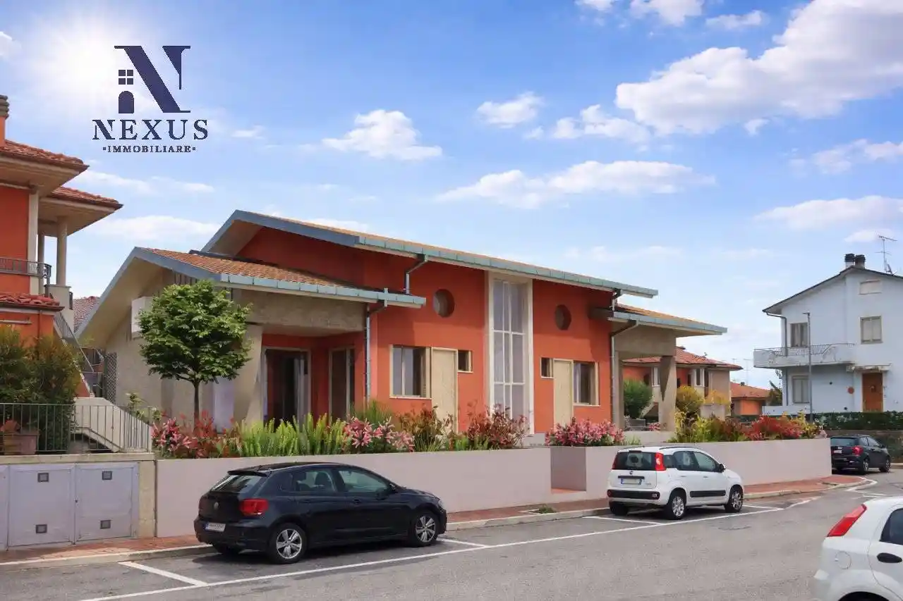 Villa in vendita a San Costanzo