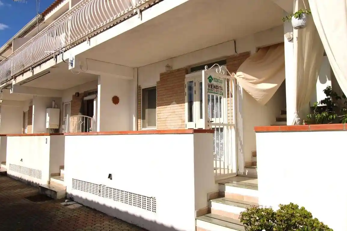 Appartamento in vendita a Ispani