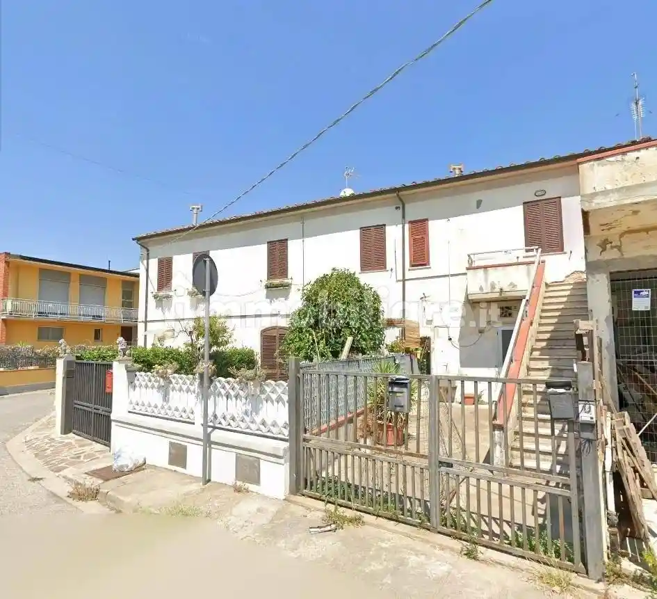 Appartamento in vendita a Cascina