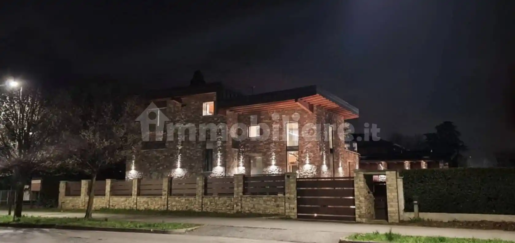 Villa in vendita a Villasanta