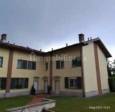 Appartamento in vendita a Villasanta