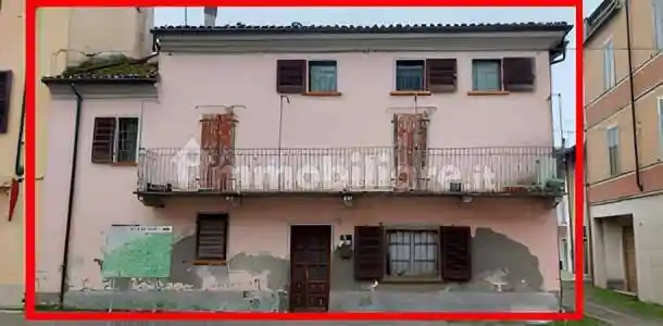 Appartamento in vendita a Santa Giuletta