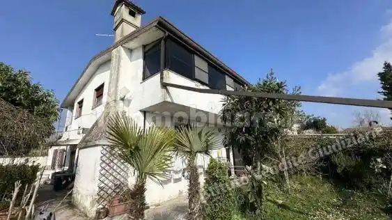 Palazzo - Stabile in vendita a Taglio di Po