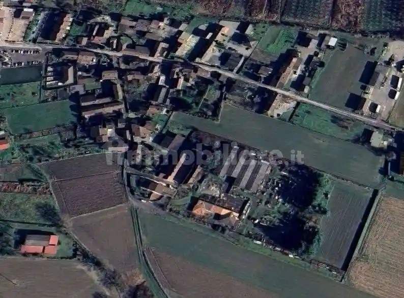 Villa in vendita a Badia Pavese