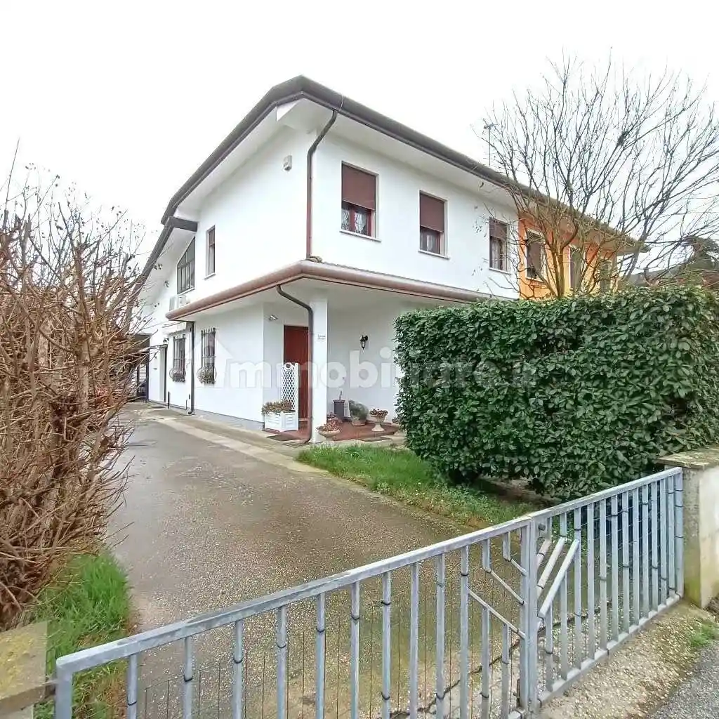 Villa in vendita a Bosaro