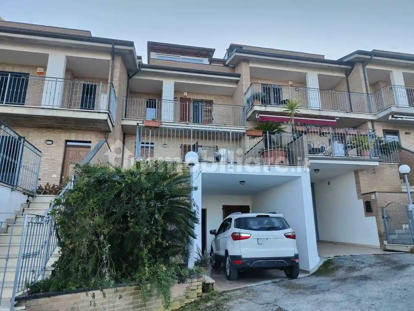 Villetta a schiera - foto 2