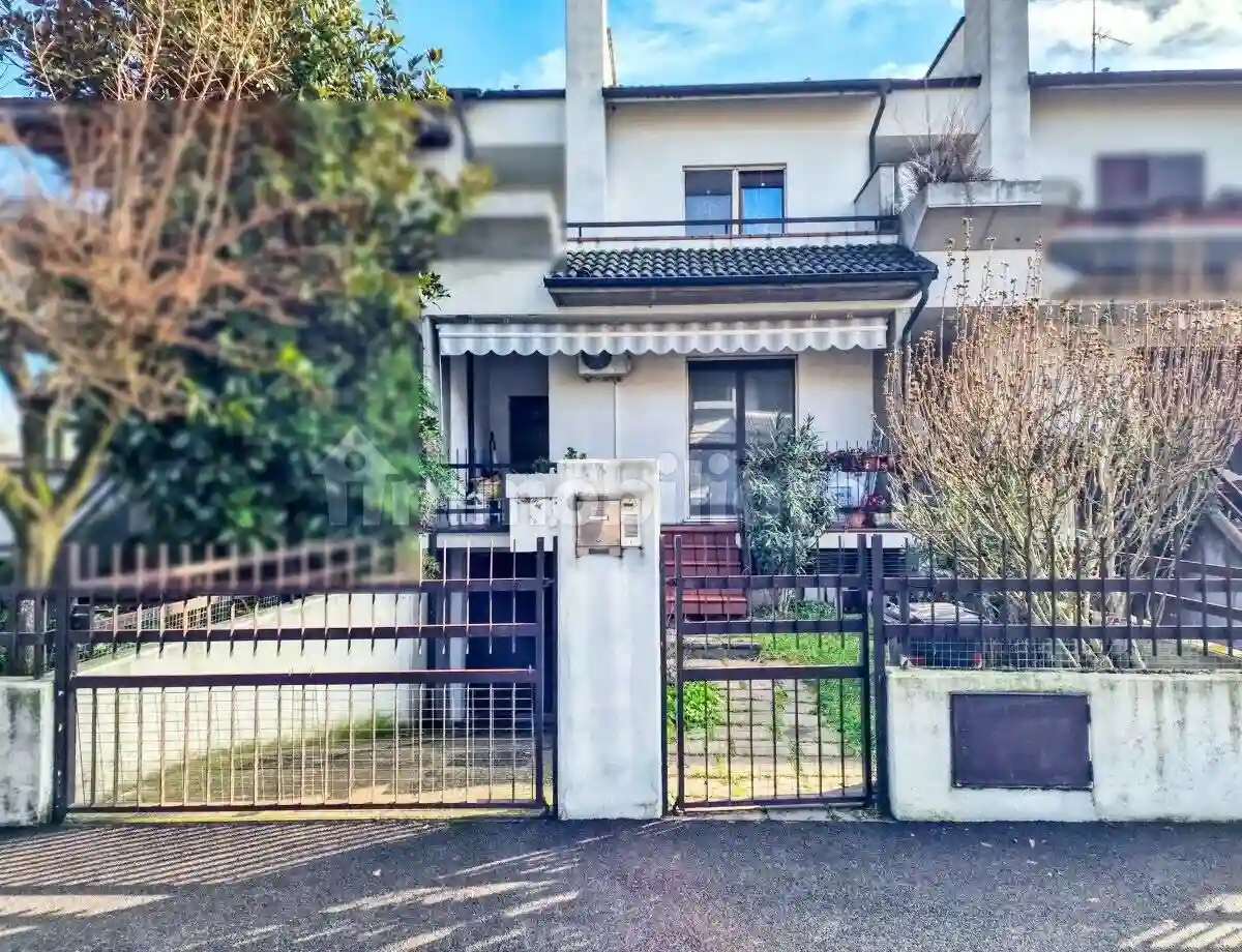 Villetta a schiera - foto 2