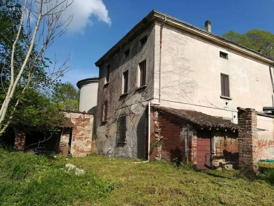 Casa indipendente in vendita a Pegognaga
