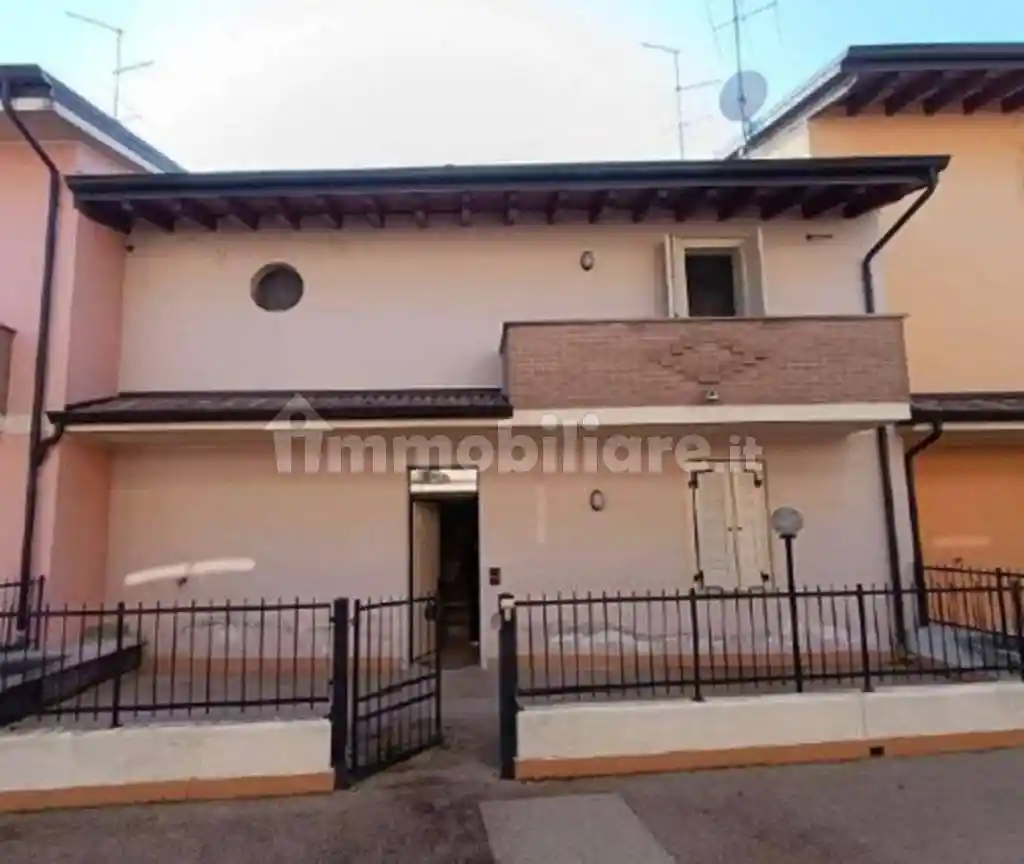 Villetta a schiera in vendita a Viadana