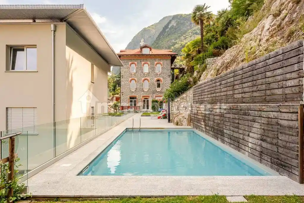 Appartamento in vendita a Menaggio