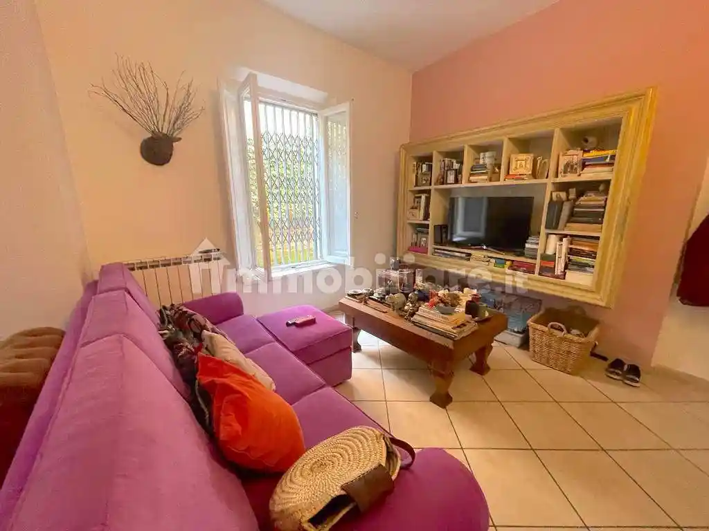 Casa indipendente in vendita a Prato