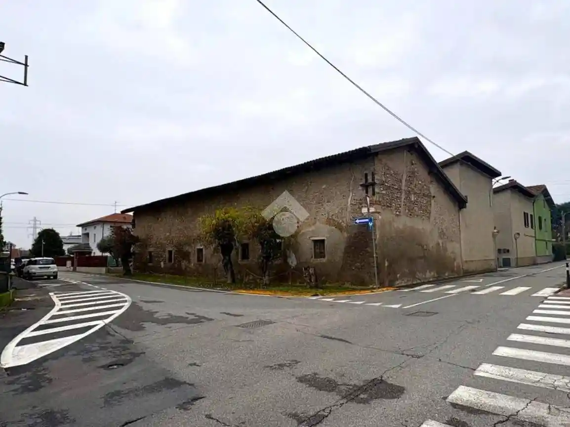 Rustico - Casale in vendita a Brembate
