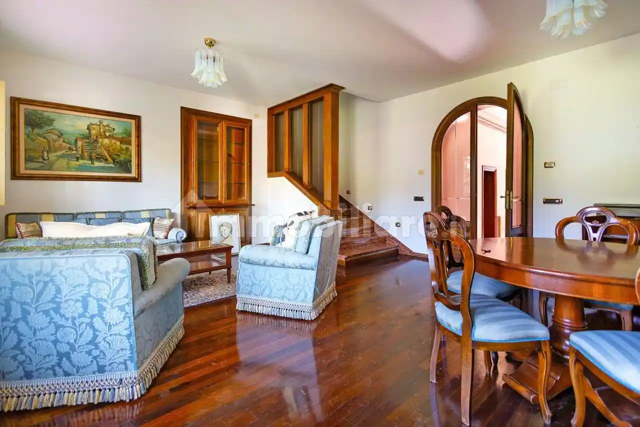 Villa in vendita a Pisa