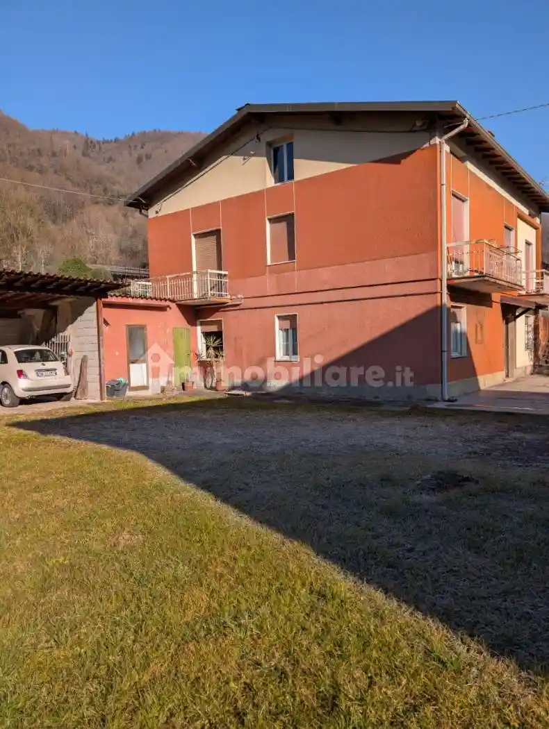 Villa in vendita a Vestone