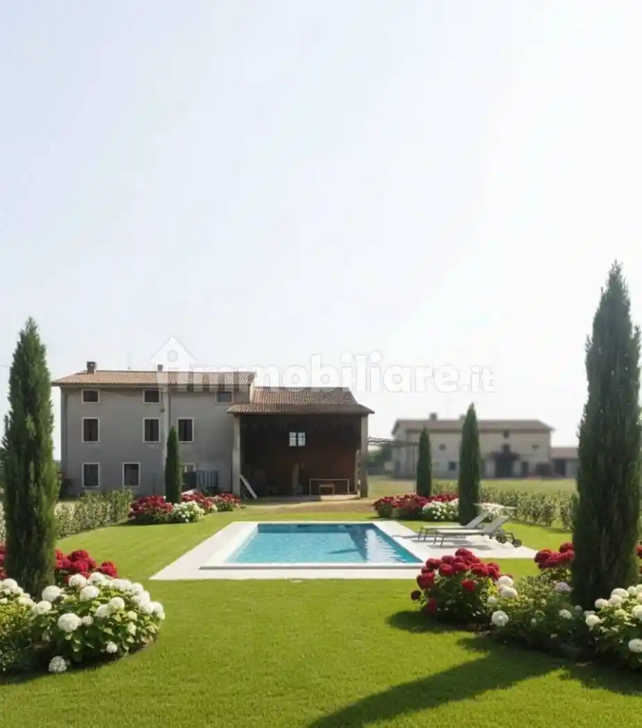 Rustico - Casale in vendita a Villafranca di Verona