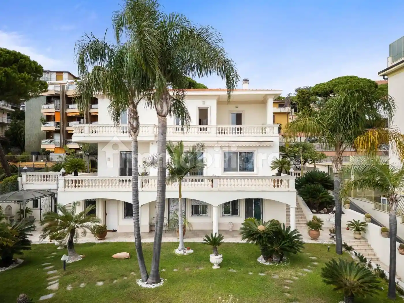 Villa in vendita a Sanremo