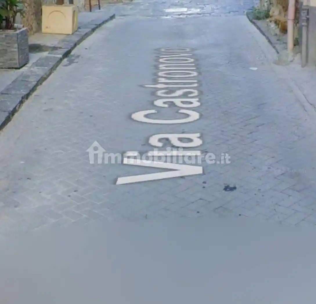 Appartamento in vendita a Naro