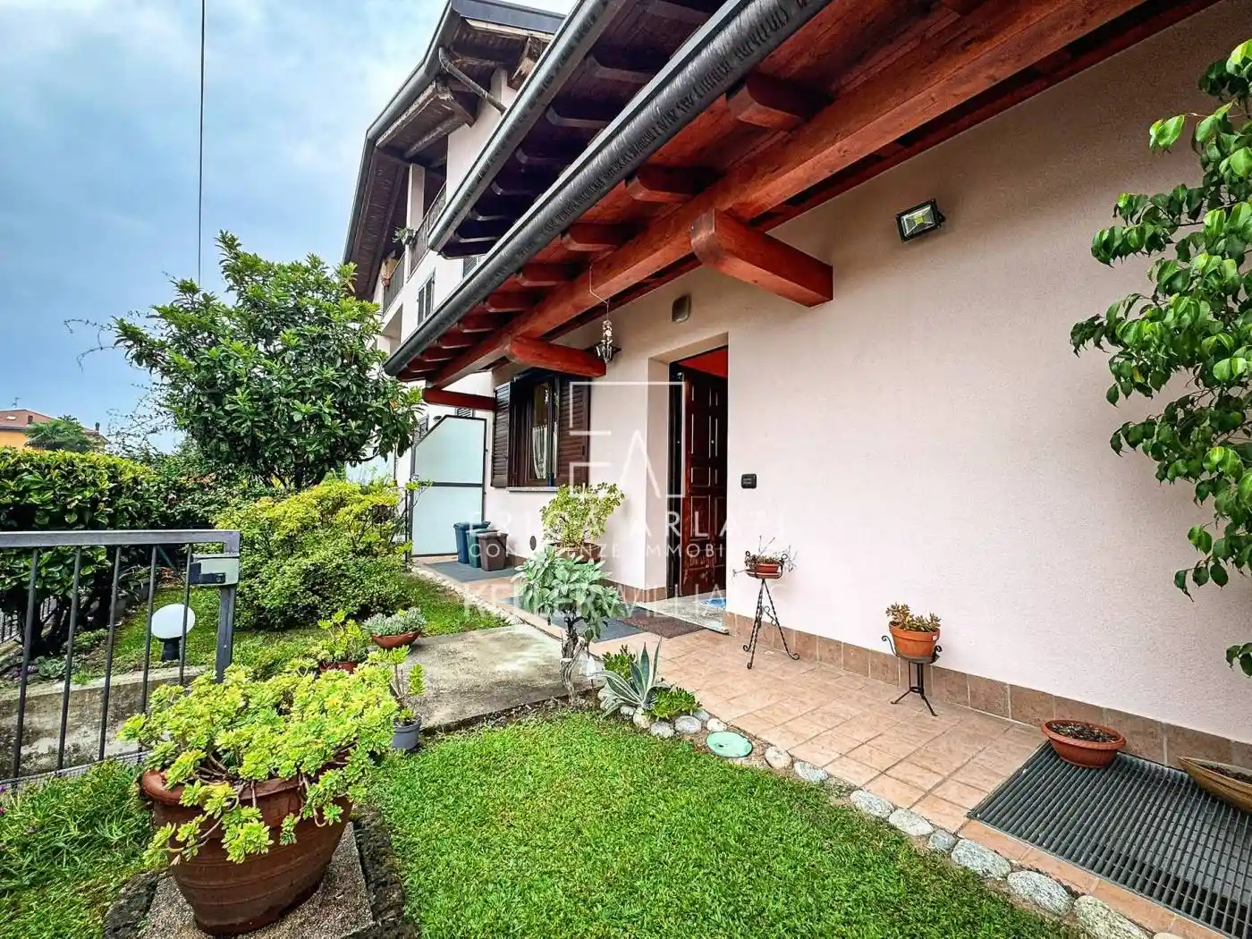 Villetta a schiera in vendita a Faloppio