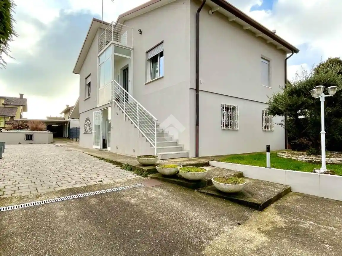 Villa in vendita a Albignasego