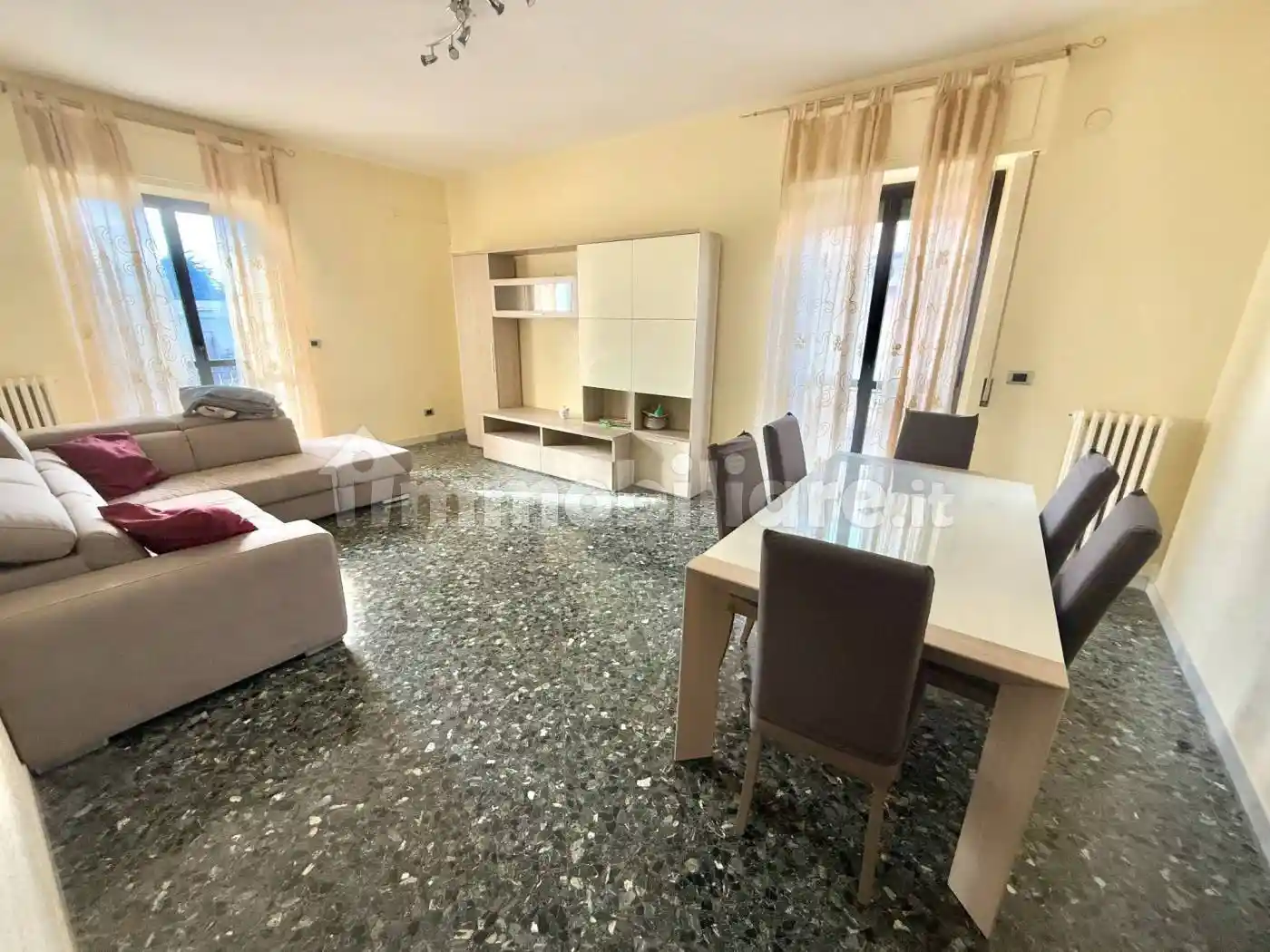 Appartamento in vendita a Valenzano