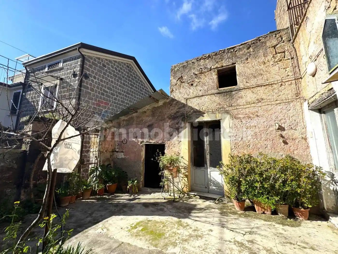 Casa indipendente in vendita a Caserta